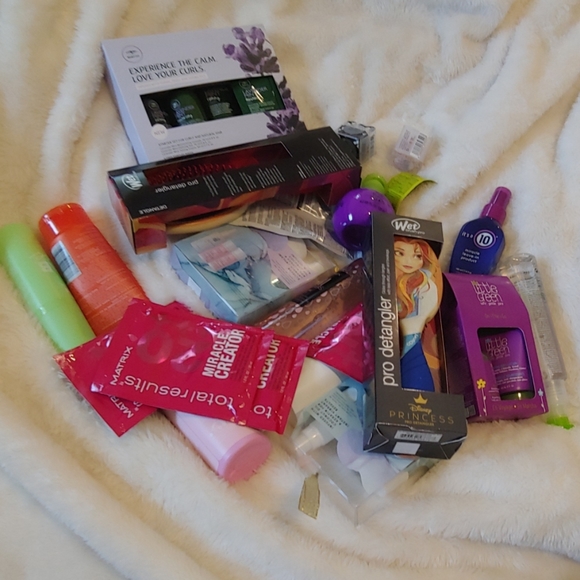 Luxury haircare mystery box! - Picture 2 of 2